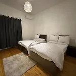 Apartment In Gardencity - Downtown