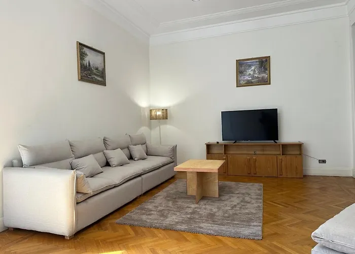 Apartment In Gardencity - Downtown